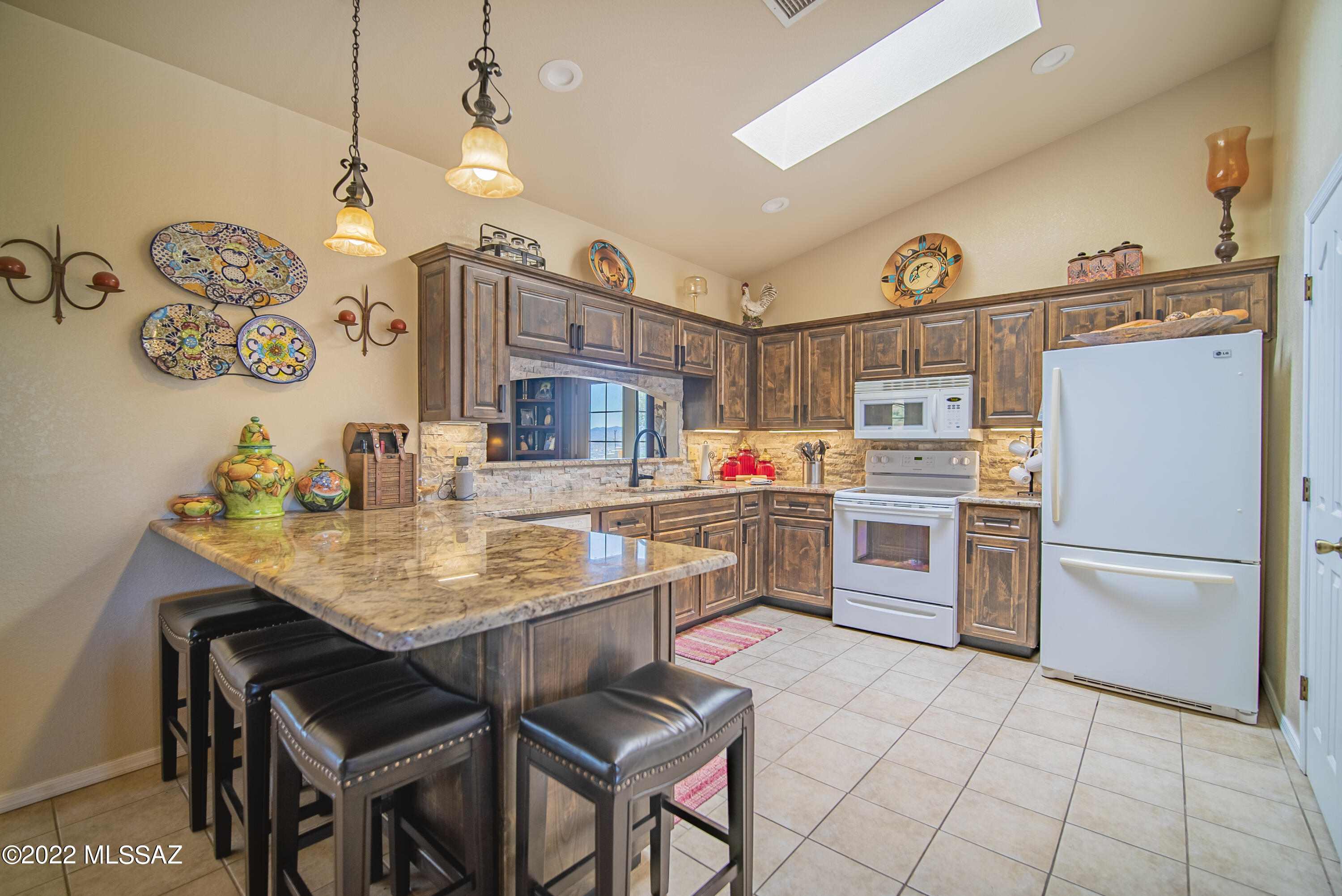 321 Camino Arenosa Rio Rico, AZ 85648 - Photo 13 of 37 Gallery Image 13