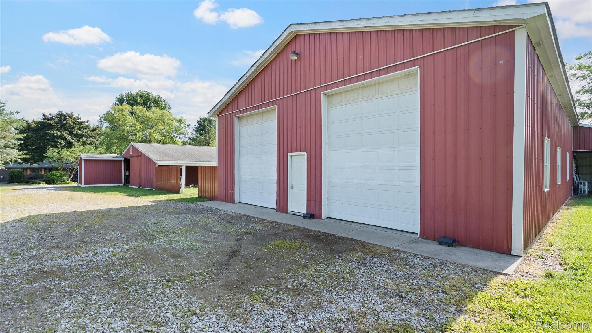6100 West Coon Lake Road Howell, MI 48843 - Photo 36 of 48 Gallery Image 36