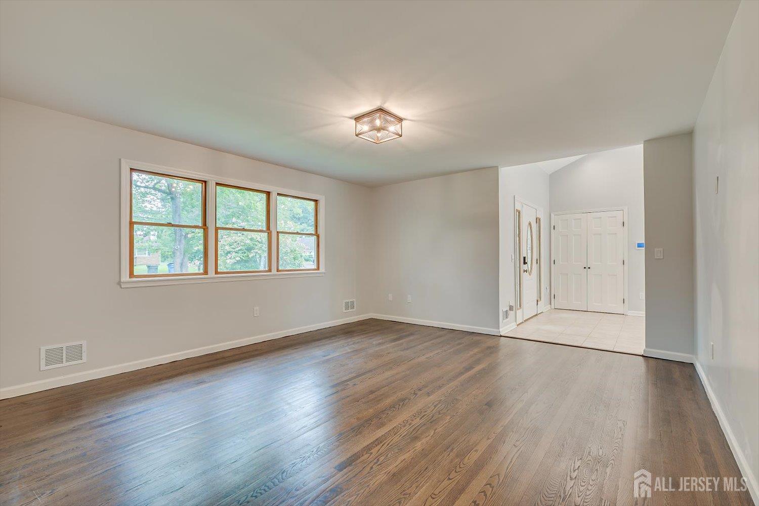 58 Pleasant Valley Road Old Bridge, NJ 08857 - Photo 8 of 33 Gallery Image 8