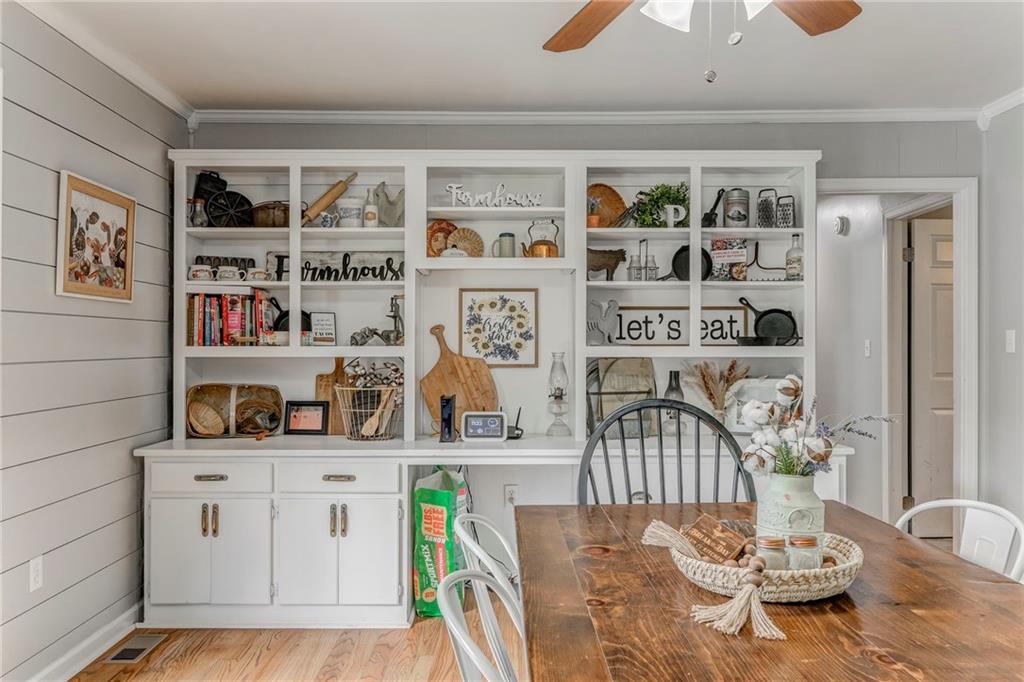 109 Lake Street Rockmart, GA 30153 - Photo 15 of 50 a dining room with furniture