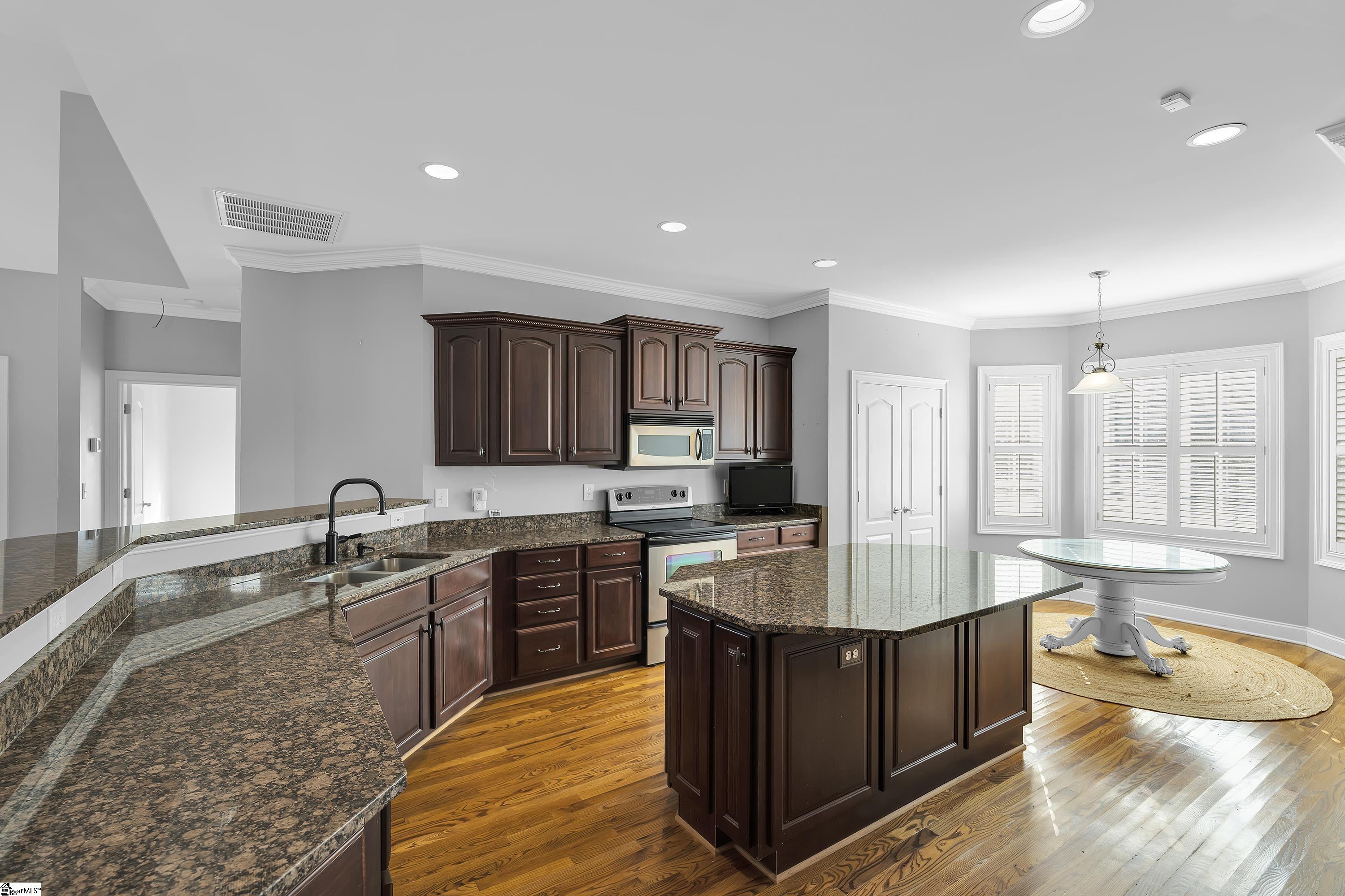 718 Dills Farm Way Greer, SC 29651 - Photo 7 of 40