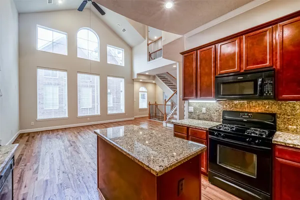 $2,700 | 1117 St Agnes Street, Unit D, Houston, TX 77030