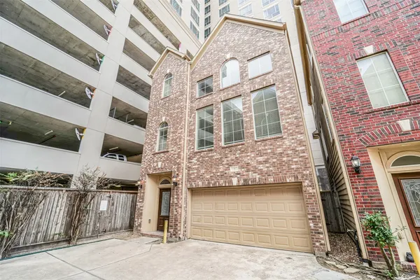 $2,700 | 1117 St Agnes Street, Unit D, Houston, TX 77030