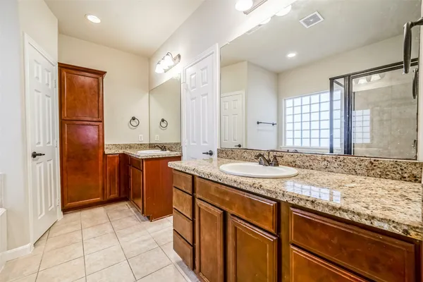 $2,700 | 1117 St Agnes Street, Unit D, Houston, TX 77030