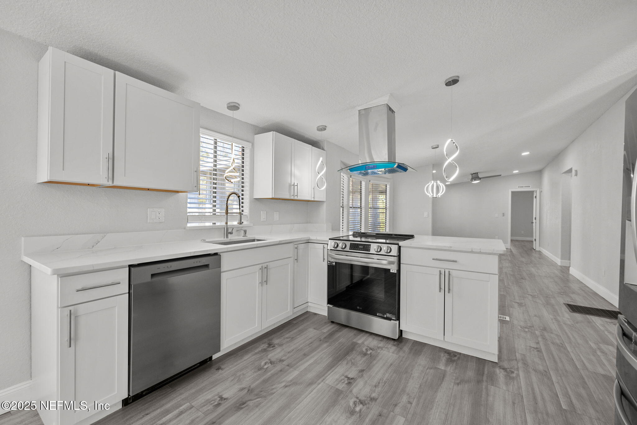 200 High Ridge Road Satsuma, FL 32189 - Photo 16 of 33 Kitchen
