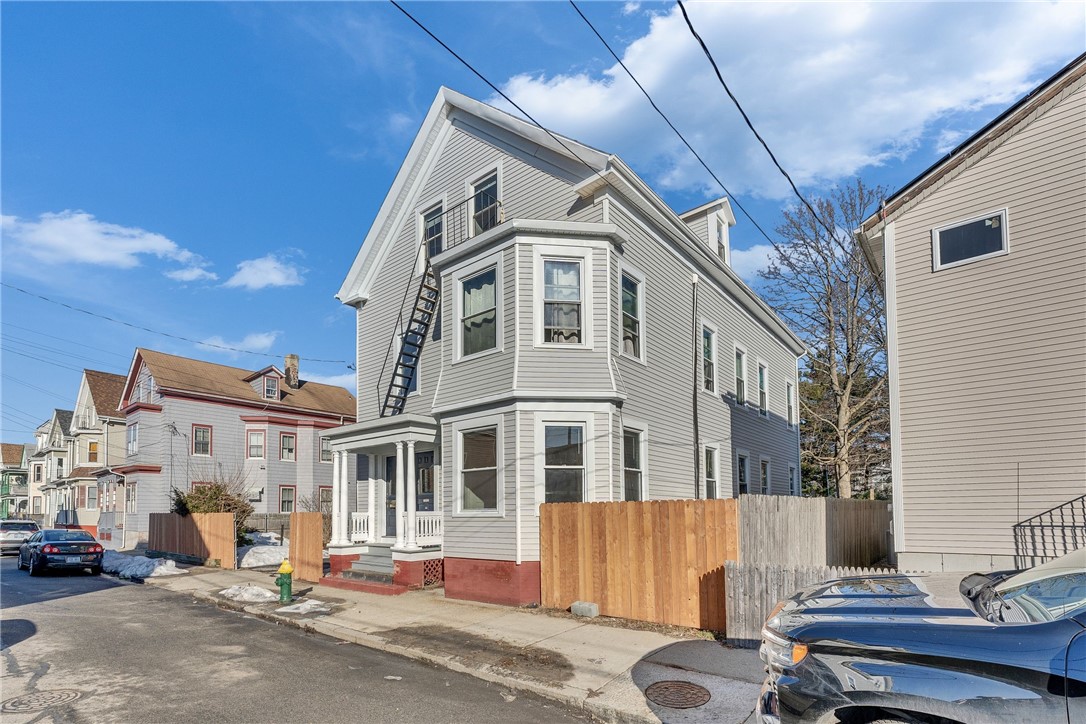 45 Wendell Street Providence, RI 02909 - Photo 1 of 42