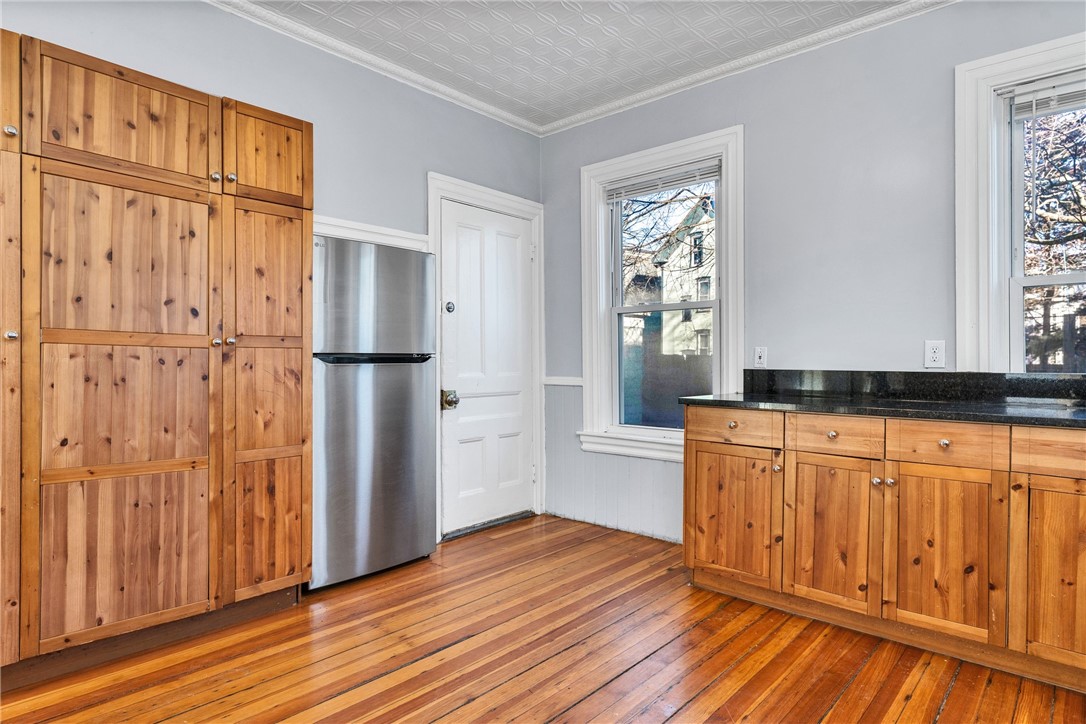 45 Wendell Street Providence, RI 02909 - Photo 12 of 42