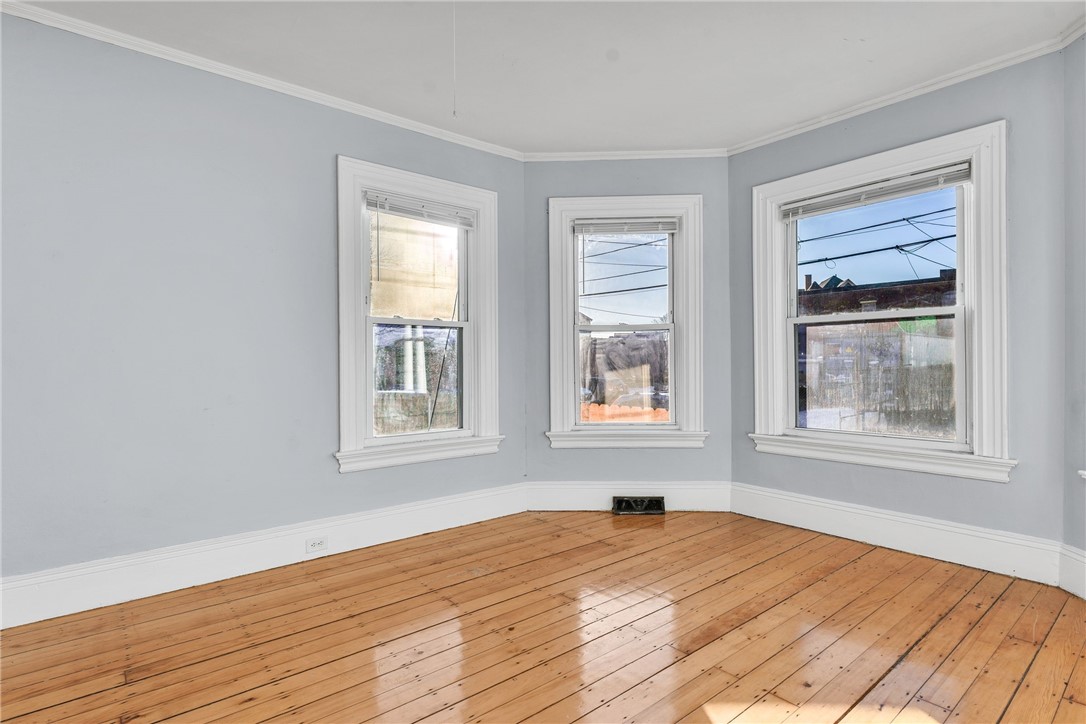 45 Wendell Street Providence, RI 02909 - Photo 5 of 42