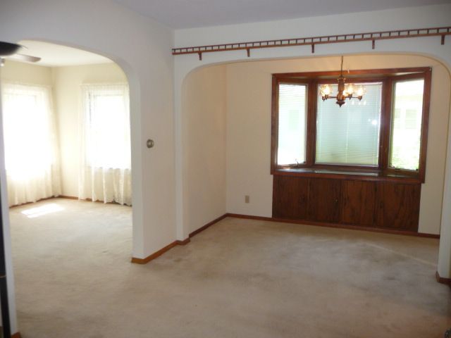 2033 3rd Street Moline, IL 61265 - Photo 8 of 12 Gallery Image 8
