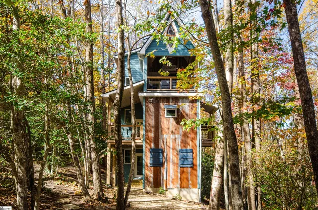 $525,000 | 5 Sunrise Drive, Cleveland, SC 29635