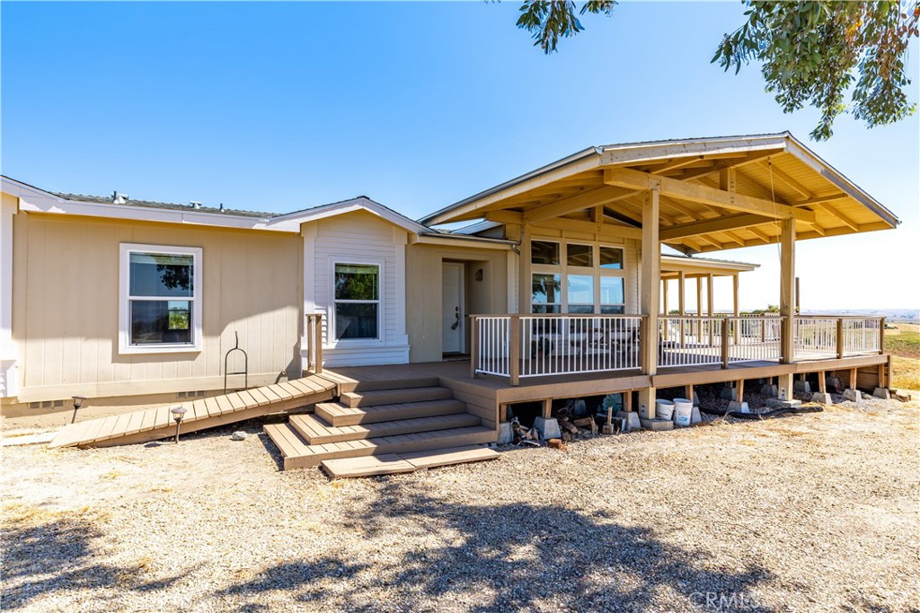1876 Rancho Lomas Way San Miguel, CA 93451 - Photo 2 of 75