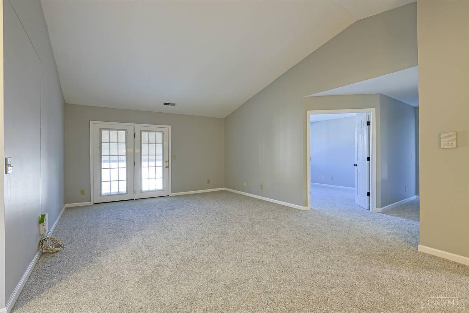 817 Neeb Road, Unit 5 Cincinnati, OH 45233 - Photo 4 of 24