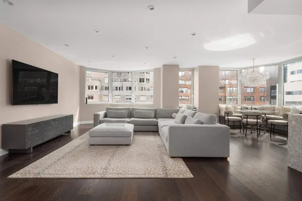 $4,200,000 | 188 East 78th Street, Unit 15A | Upper East Side