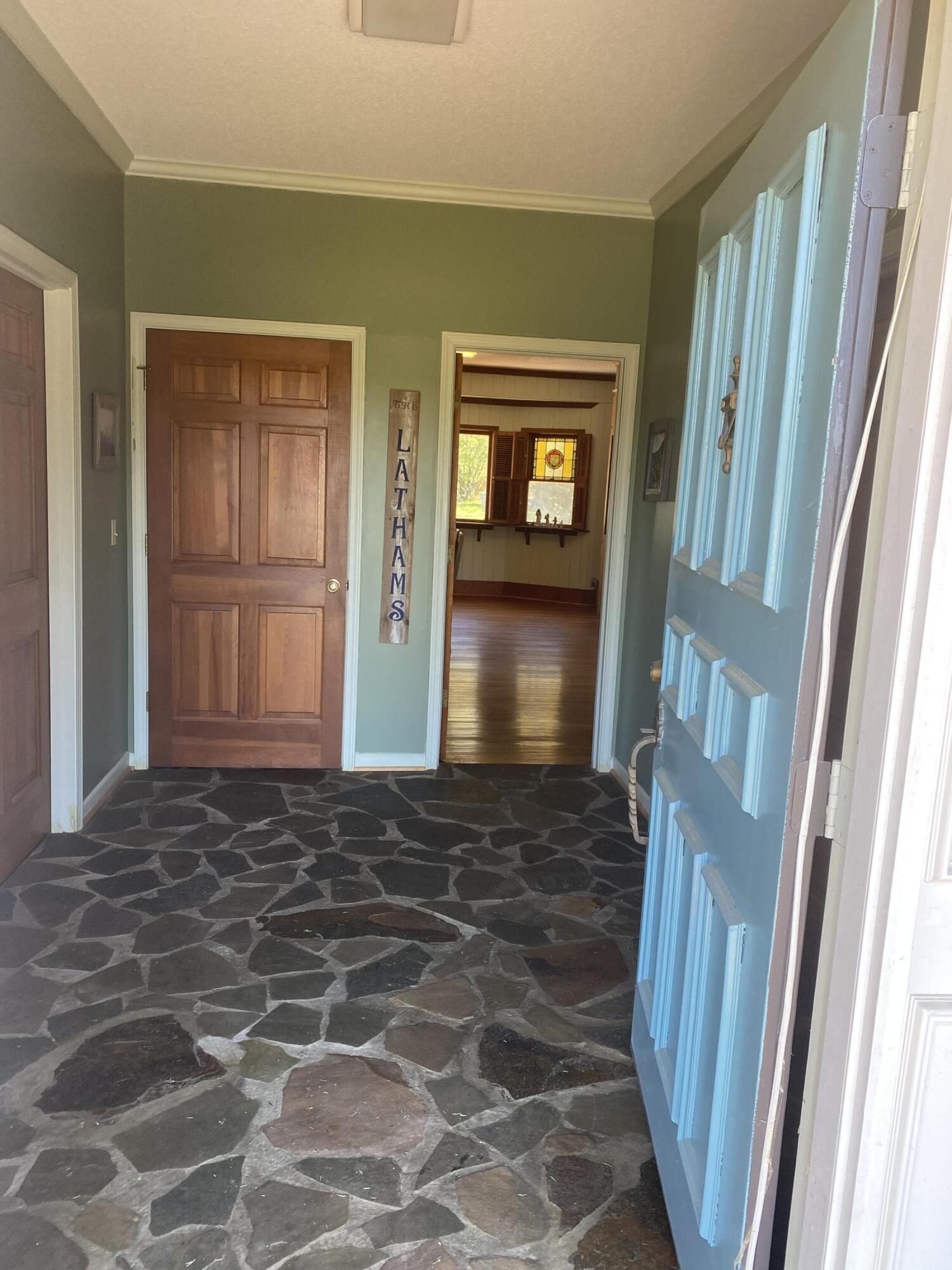 312 Wigfall Street Edgefield, SC 29824 - Photo 9 of 42 Gallery Image 9