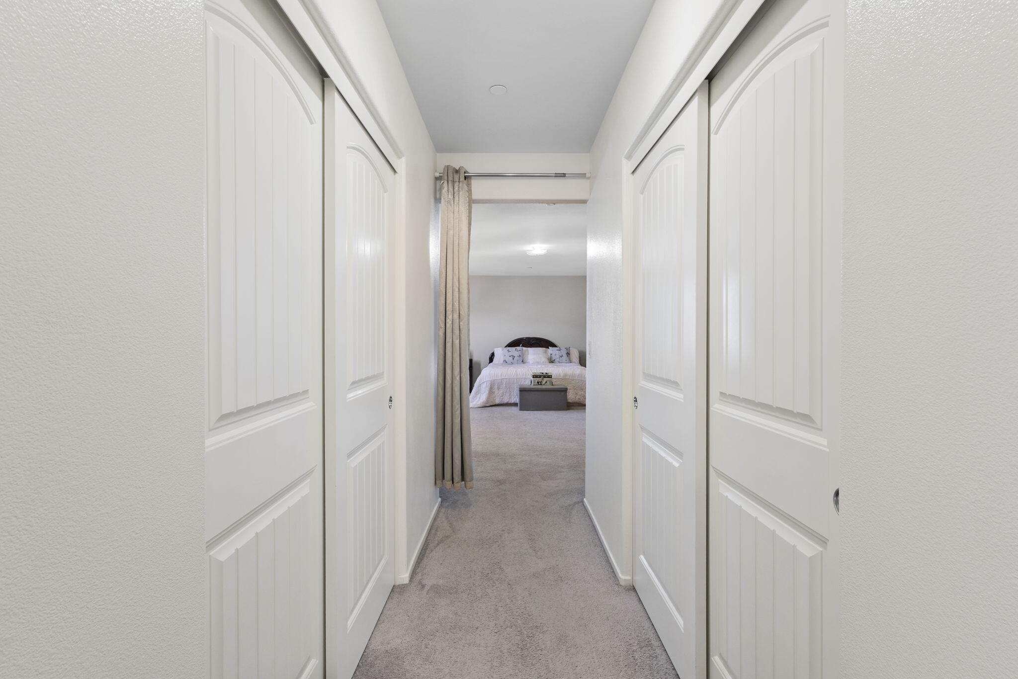 32486 Roman Warren Way Winchester, CA 92596 - Photo 32 of 45 a view of a hallway