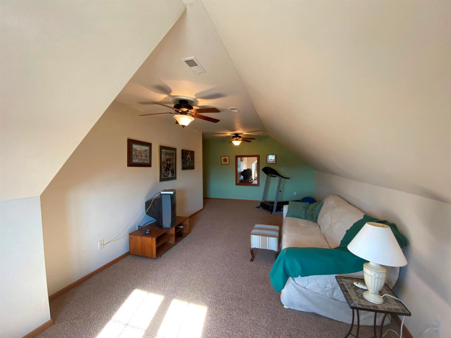 1467 Edgewater Road Crown Point, IN 46307 - Photo 54 of 63 1500x1124