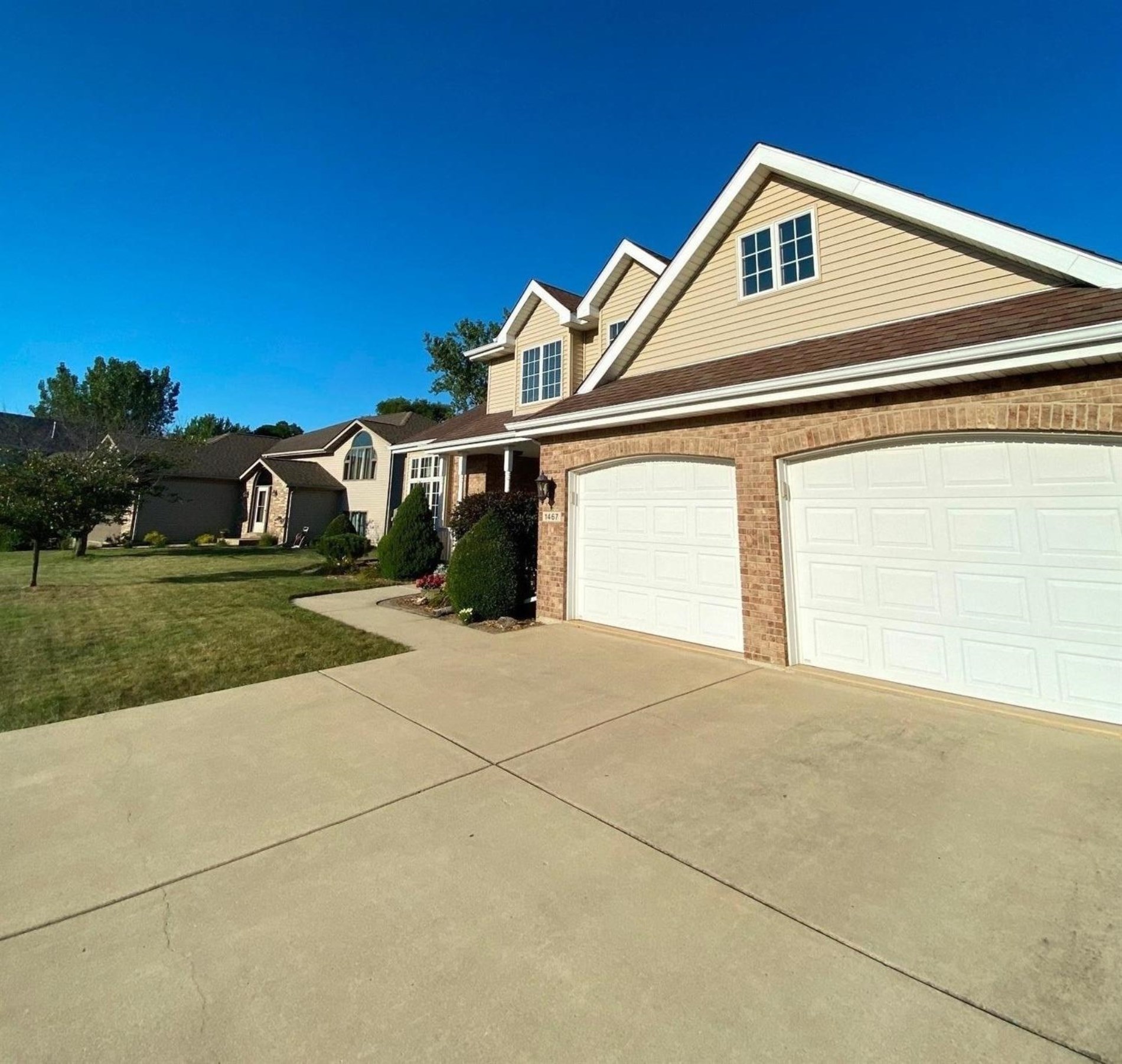 1467 Edgewater Road Crown Point, IN 46307 - Photo 10 of 63 1900x1801