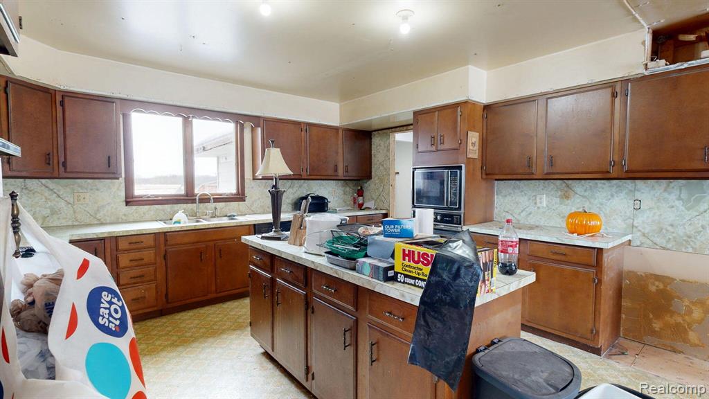 2770 North Geeck Road Corunna, MI 48817 - Photo 10 of 35