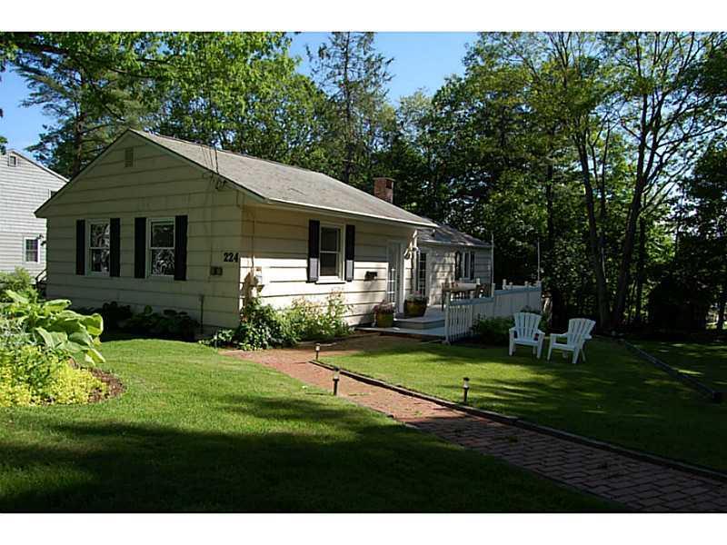 224 Summit Street Portland, ME 04103 - Photo 28 of 35 Exterior Front.