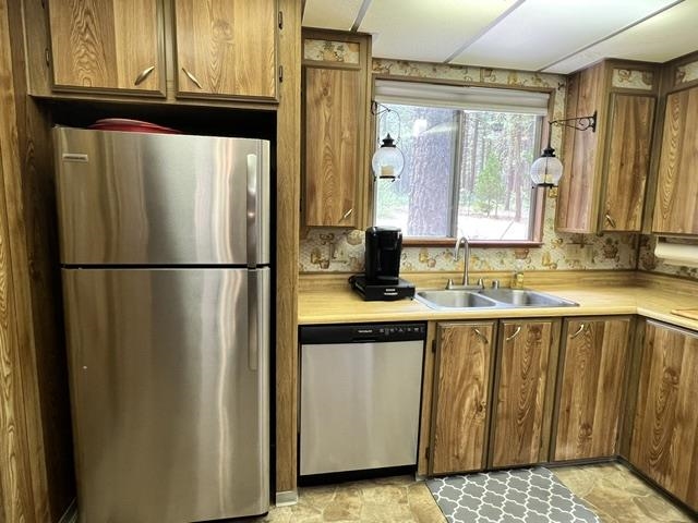 5685 Casey Jones Road Portola, CA 96122 - Photo 4 of 23