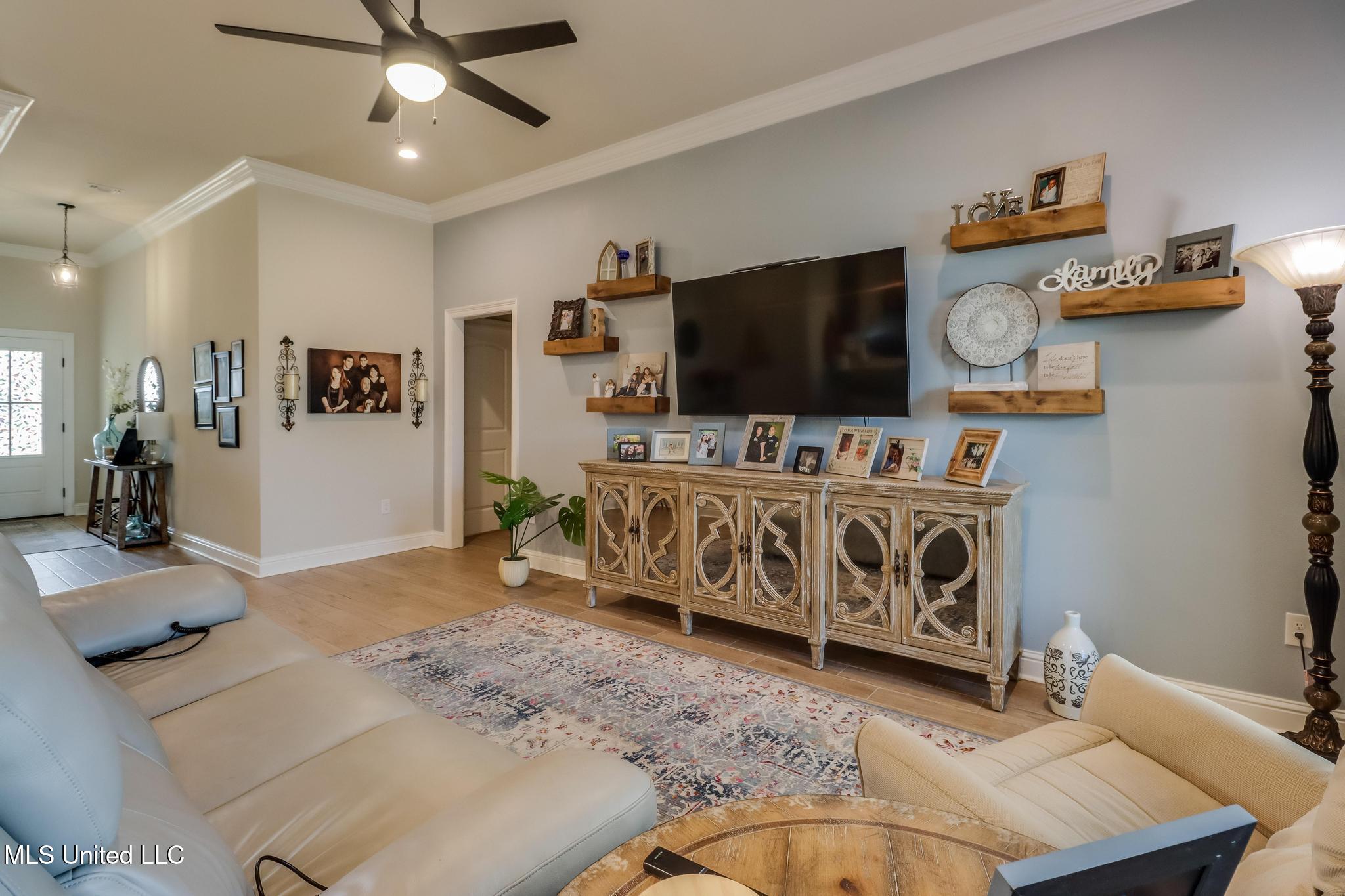 3 Boland Cove Long Beach, MS 39560 - Photo 5 of 26 Living Room
