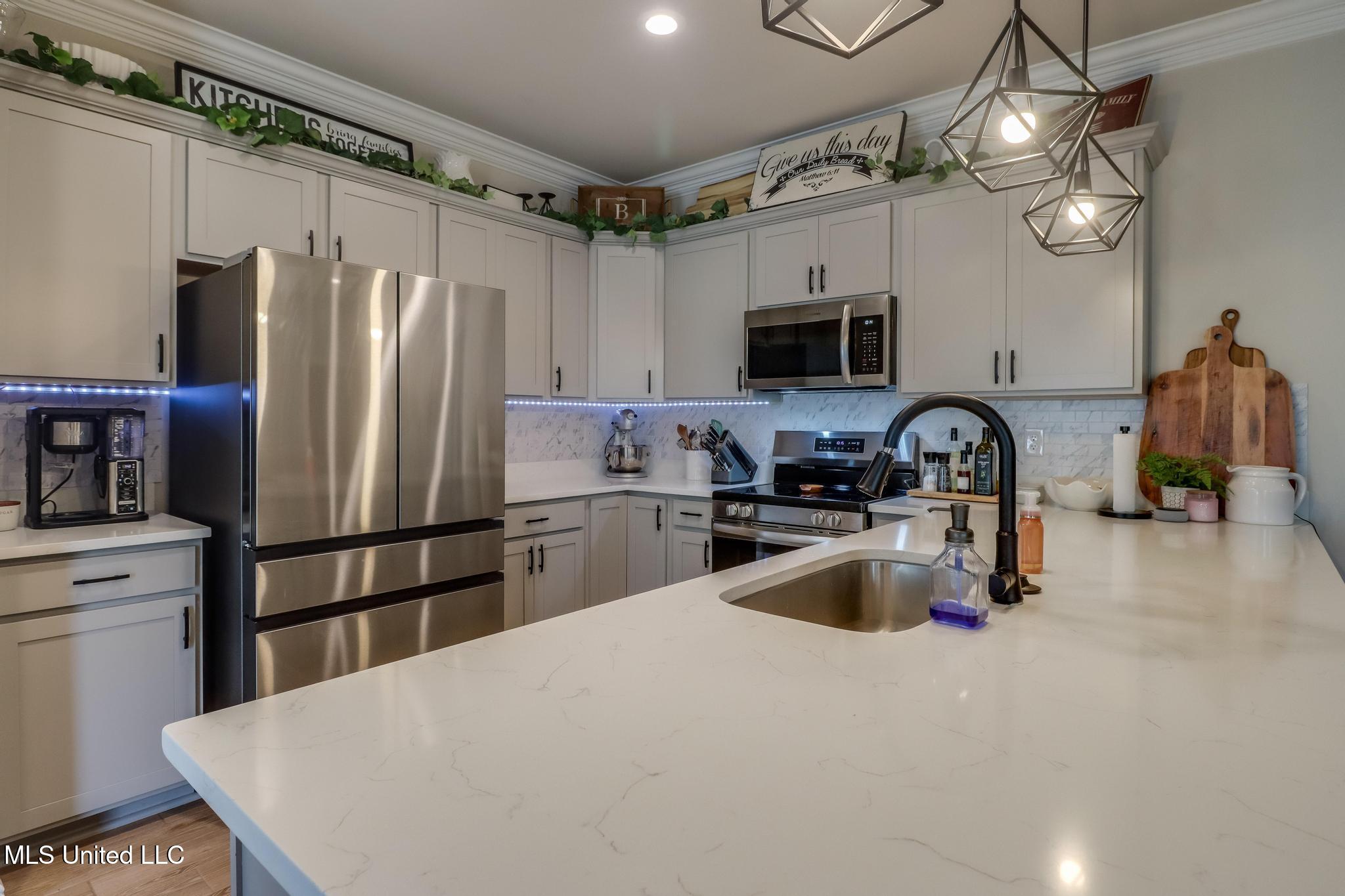 3 Boland Cove Long Beach, MS 39560 - Photo 8 of 26 Kitchen