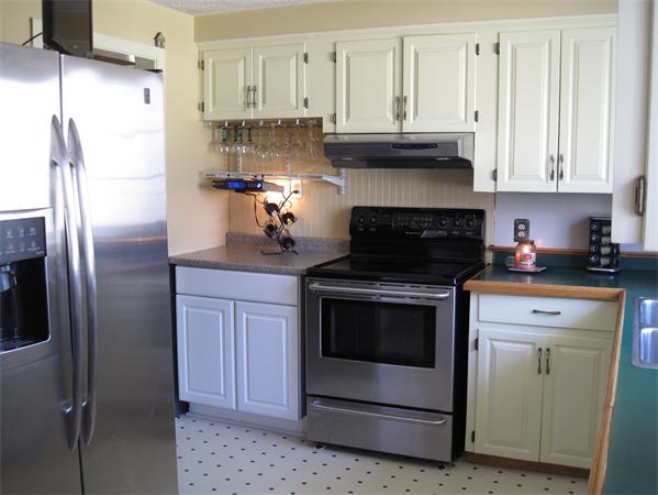 902 Crandall Road Tiverton, RI 02878 - Photo 14 of 20
