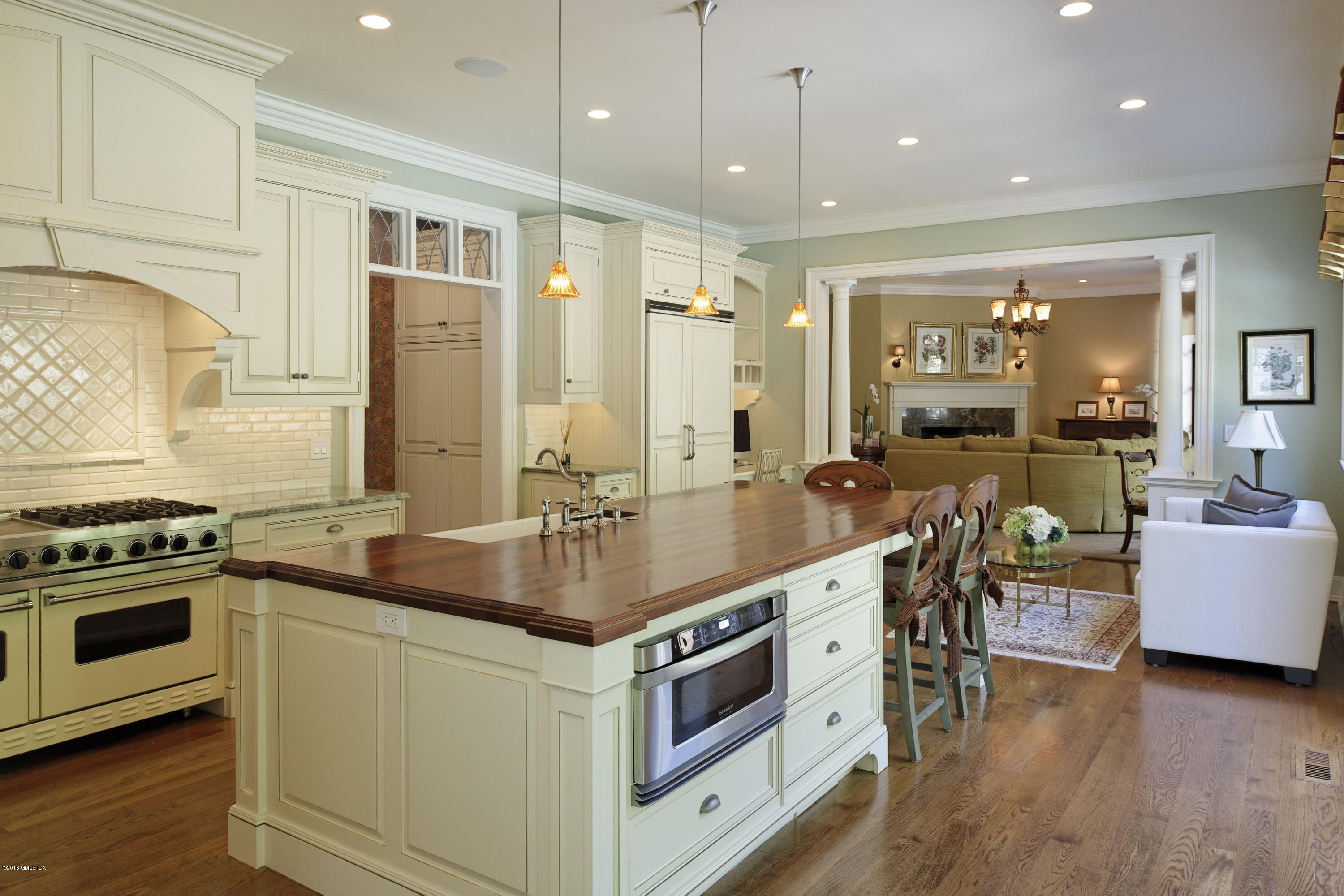 9 Andrews Road Greenwich, CT 06830 - Photo 12 of 28 Kitchen