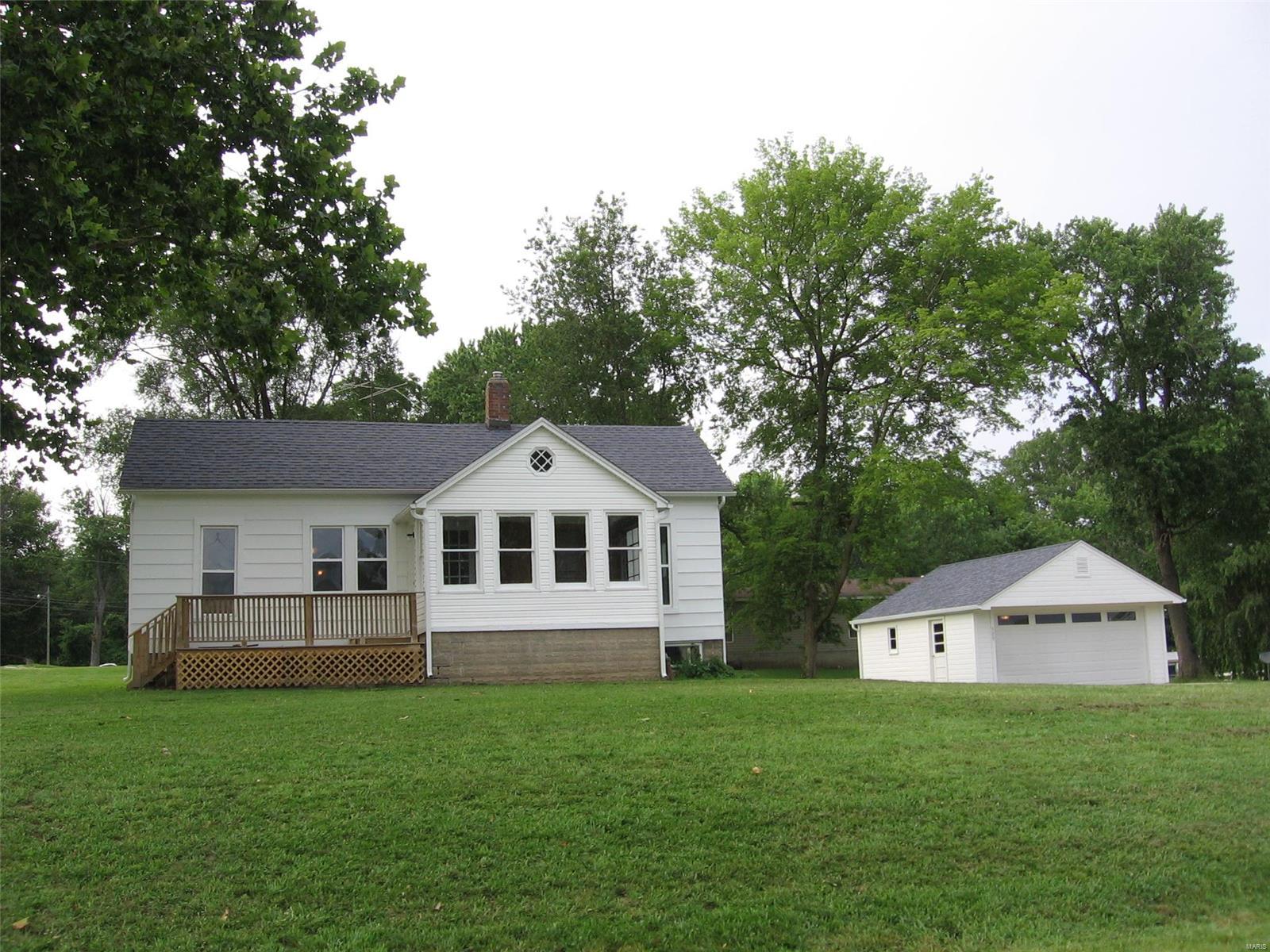509 Clinton Street Keyesport, IL 62253 - Photo 1 of 27 Gallery Image 1