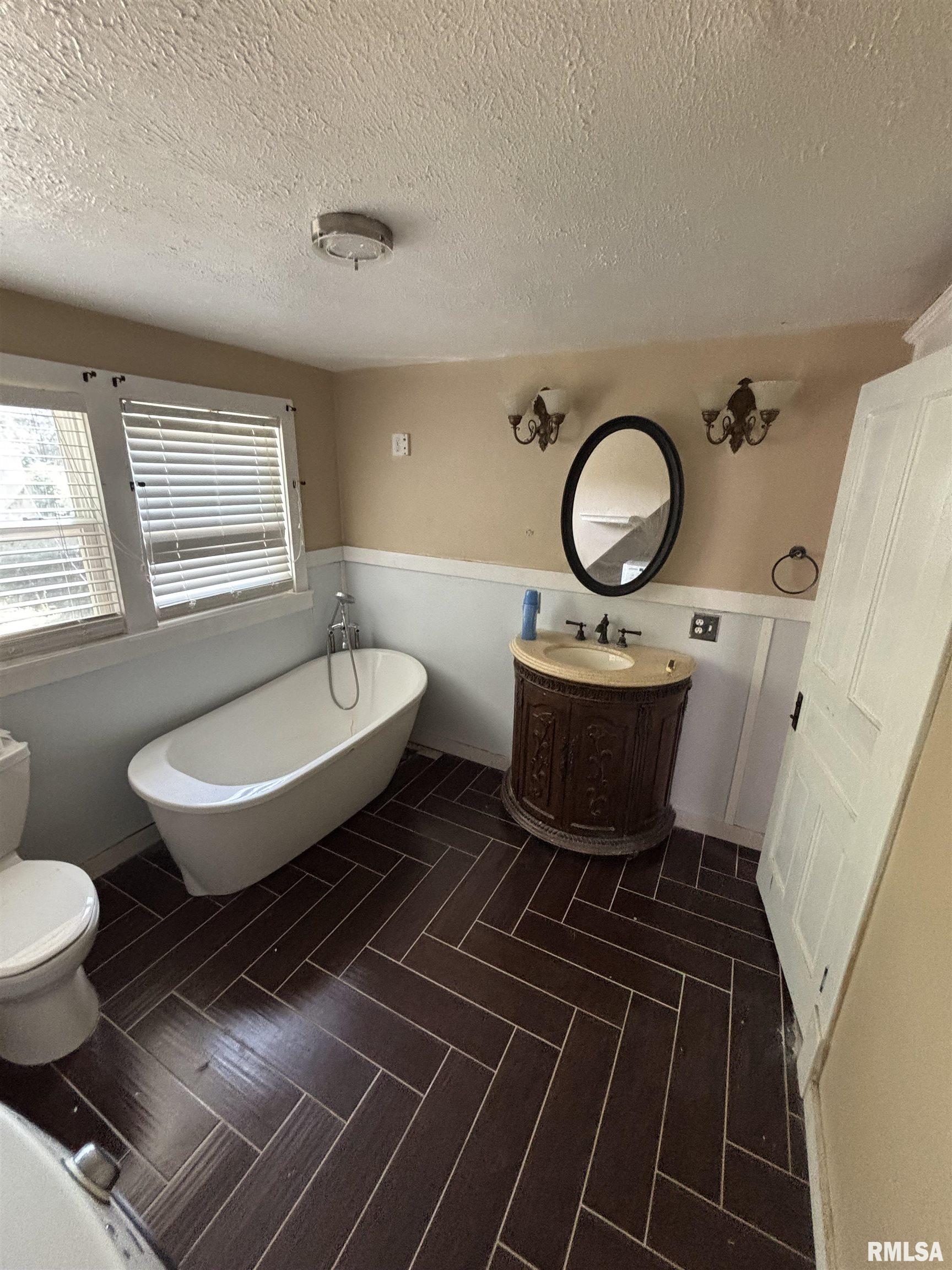 295 West Barnes Street Bushnell, IL 61422 - Photo 63 of 96
