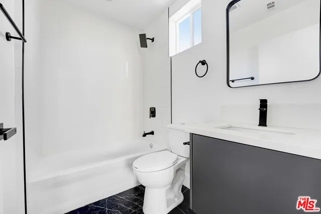 $15,600 | 1200 West 38th Street, Los Angeles, CA 90037