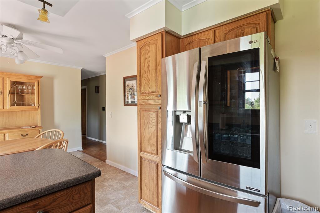 1349 West Cook Road Grand Blanc, MI 48439 - Photo 10 of 20