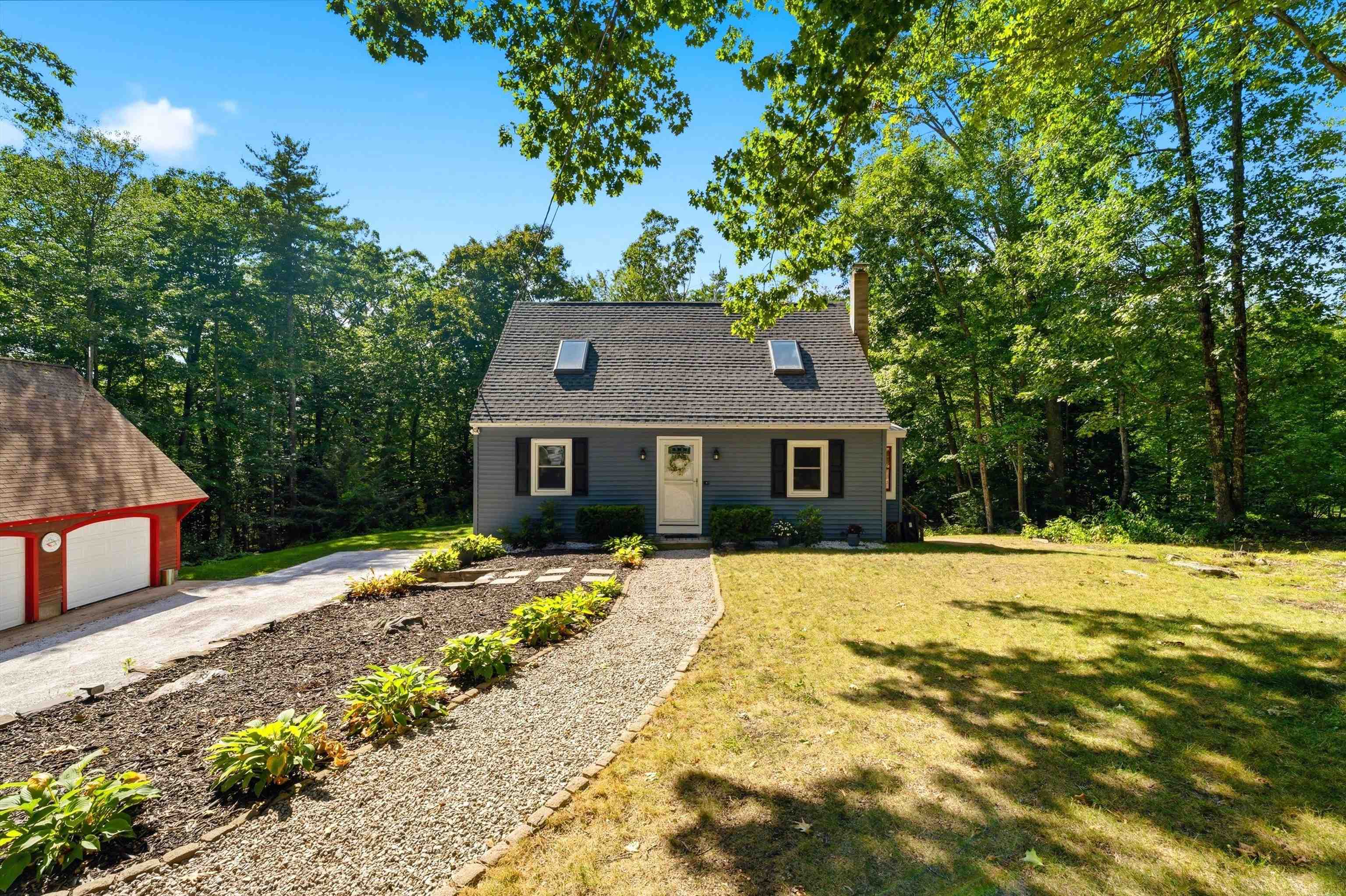 17 Fordway Road Raymond, NH 03077 - Photo 2 of 43 Gallery Image 2
