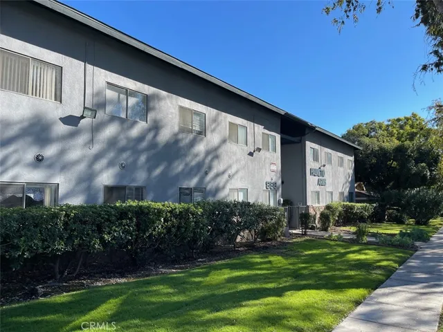 $2,400 | 888 North Palm Avenue, Unit 3, Upland, CA 91786