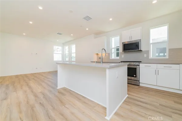 $5,200 | 2645 Everly Drive, San Diego, CA 92108