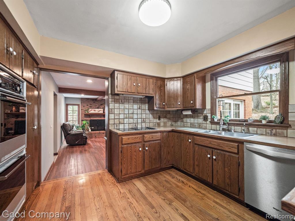 1870 Campus Court Rochester Hills, MI 48309 - Photo 7 of 34