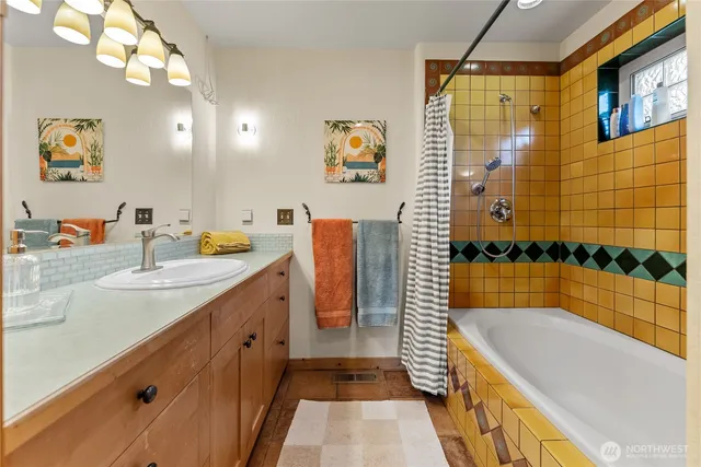 $899,000 | 75 Rolling Rock Road, Winthrop, WA 98862