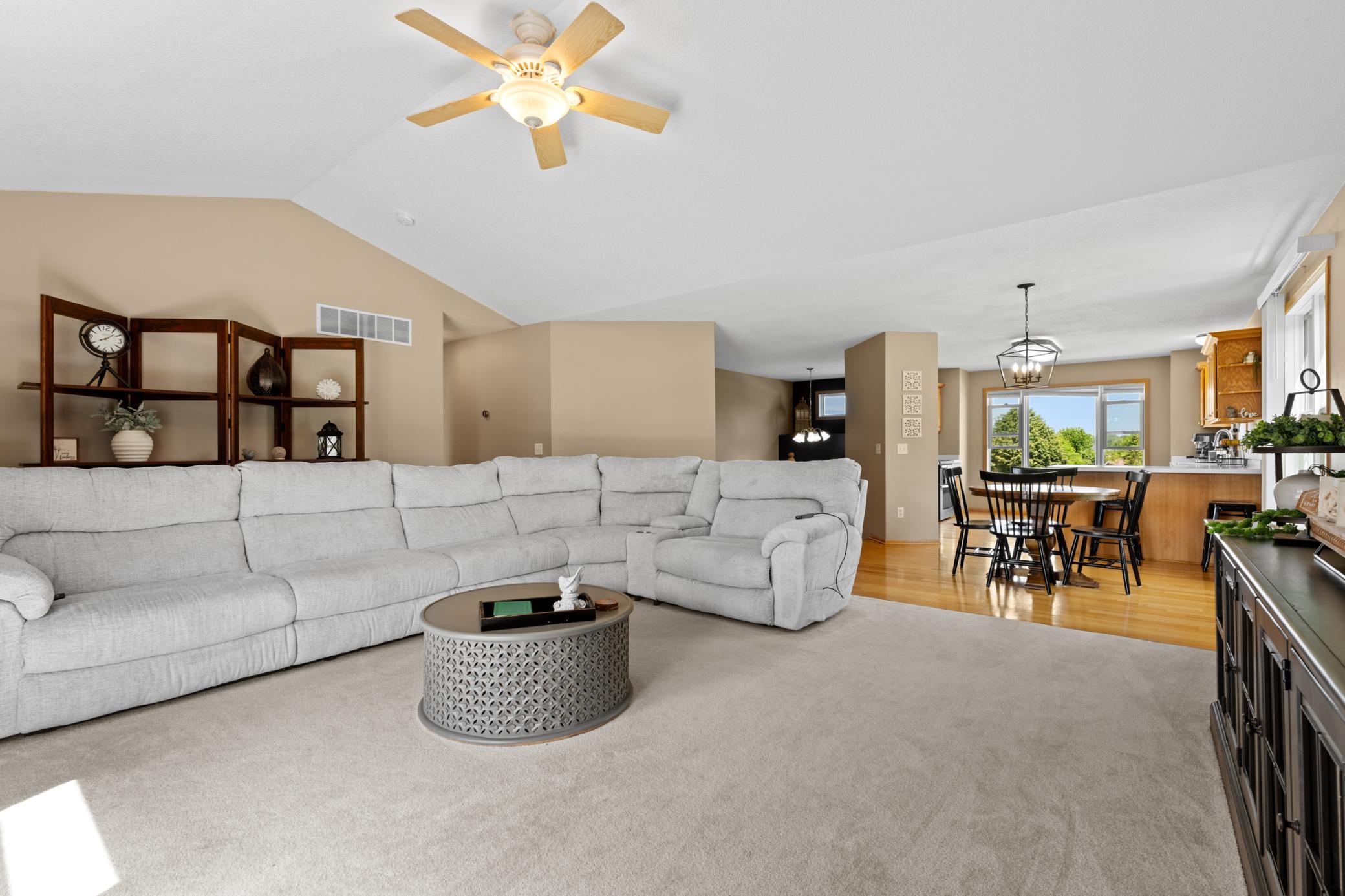 2570 Boulder Ridge Lane Northwest Rochester, MN 55901 - Photo 5 of 35