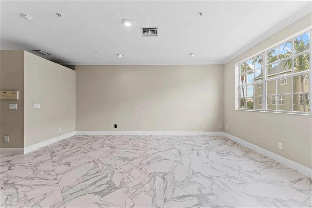 1437 Harbour Walk Road Tampa, FL 33602 - Photo 17 of 33