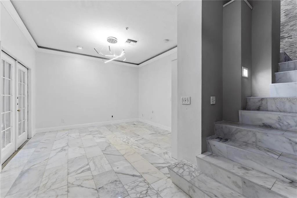 1437 Harbour Walk Road Tampa, FL 33602 - Photo 4 of 33