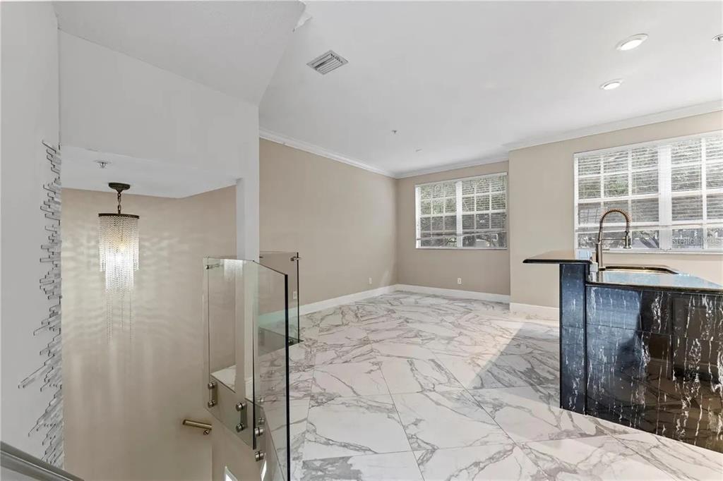 1437 Harbour Walk Road Tampa, FL 33602 - Photo 5 of 33