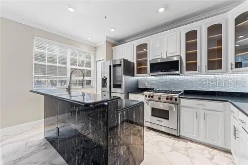 1437 Harbour Walk Road Tampa, FL 33602 - Photo 6 of 33