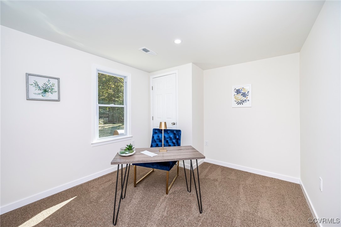 17314 Hewlett Road Beaverdam, VA 23015 - Photo 10 of 16 a workspace room with furniture and a window