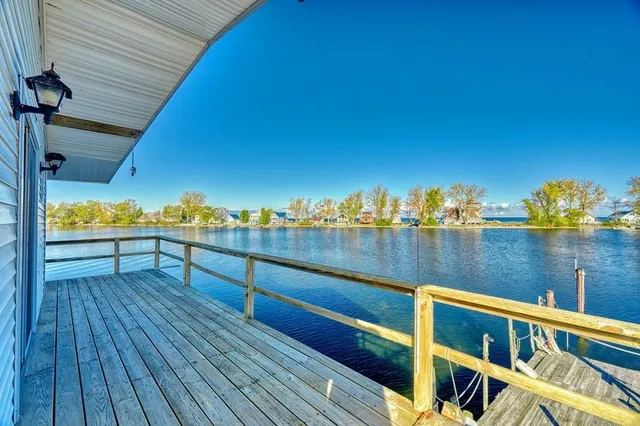 $419,900 | 7514 Phelps Avenue, Huron, NY 14590