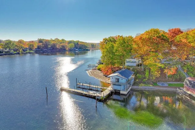 $419,900 | 7514 Phelps Avenue, Huron, NY 14590