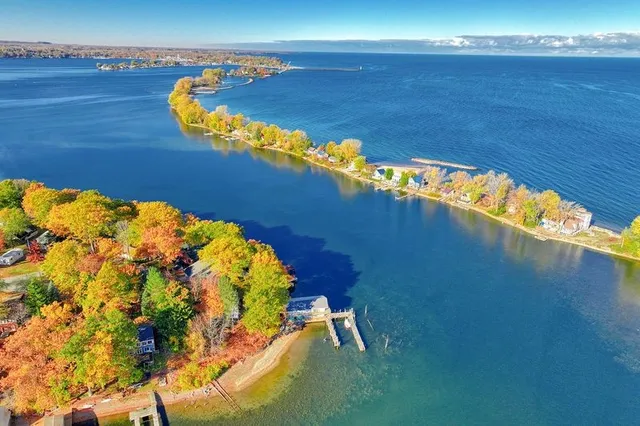 $419,900 | 7514 Phelps Avenue, Huron, NY 14590