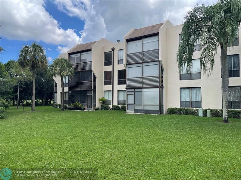 6351 North University Dr Unit 124  