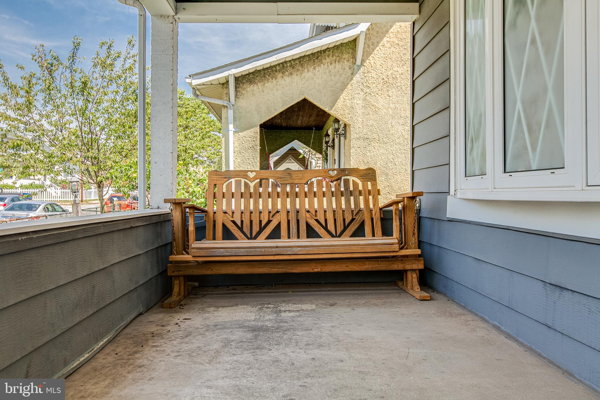 1829 Portship Road Dundalk, MD 21222 - Photo 25 of 38 Front porch Pic 1