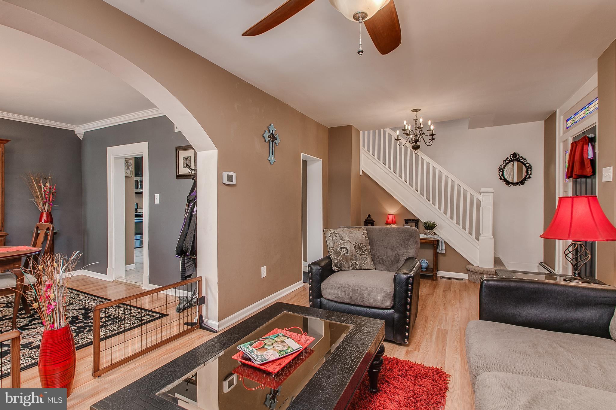 1829 Portship Road Dundalk, MD 21222 - Photo 8 of 38 Living room Pic 4