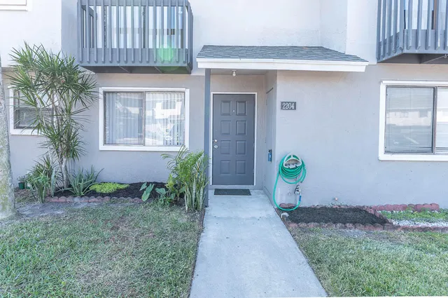$2,350 | 2204 Seaside Drive, Greenacres, FL 33463